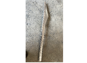 Captur sağ arka kapı şeridi 808772827R