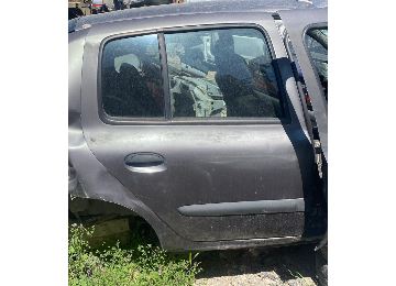 Clio 2 sağ arka kapı çıkma orjinal