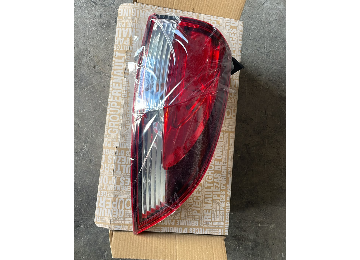 Clio 4-IV SW Sağ Dış Stop Lambası (2013-2020) 265507408R -Renault Mais