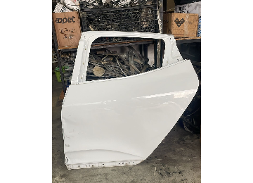 Clio 5 sol arka kapı