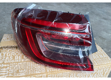 Clio 5-V Sol Arka Stop Lambası Dış 2020-> 265551550R -Renault Mais