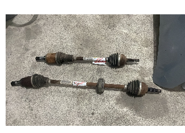 Dacia sandero sağ sol akis