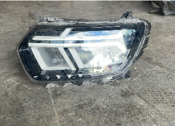 Duster 2-II Ön Sol Far Lambası (Beyaz Çizgili) 2022-> 260602465R