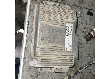 Laguna 1 çıkma motor beyni