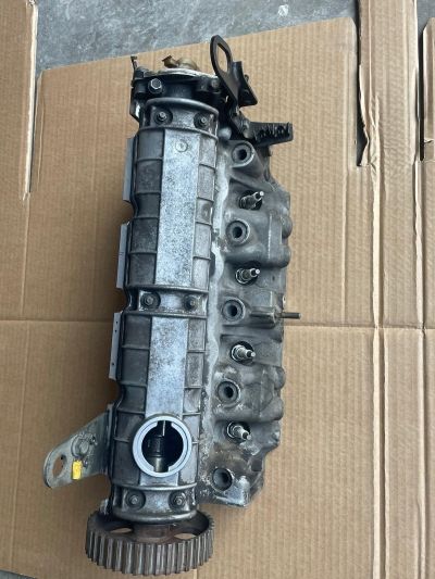 Megane 1  2.0 silindir kapağı