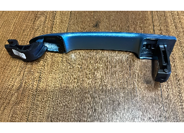 MEGANE 3/FLUENCE/CLİO 4/CAPTUR DIŞ AÇMA KAPI KOLU SİYAH 806070009R