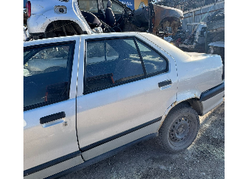 Reno 19 sol arka kapı