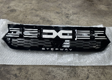 Sandero 3-III Stepway Ön Panjur 2022-> 622564166R-622540736R -Renault Mais