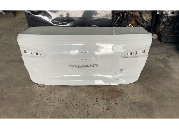 Taliant. Arka bagaj